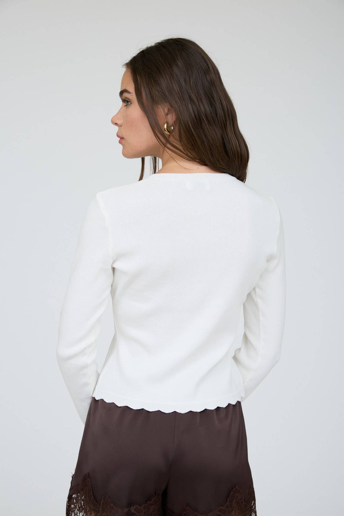 The Workshop Studio Scalloped Button Detail Long Sleeve Knit Cardigan