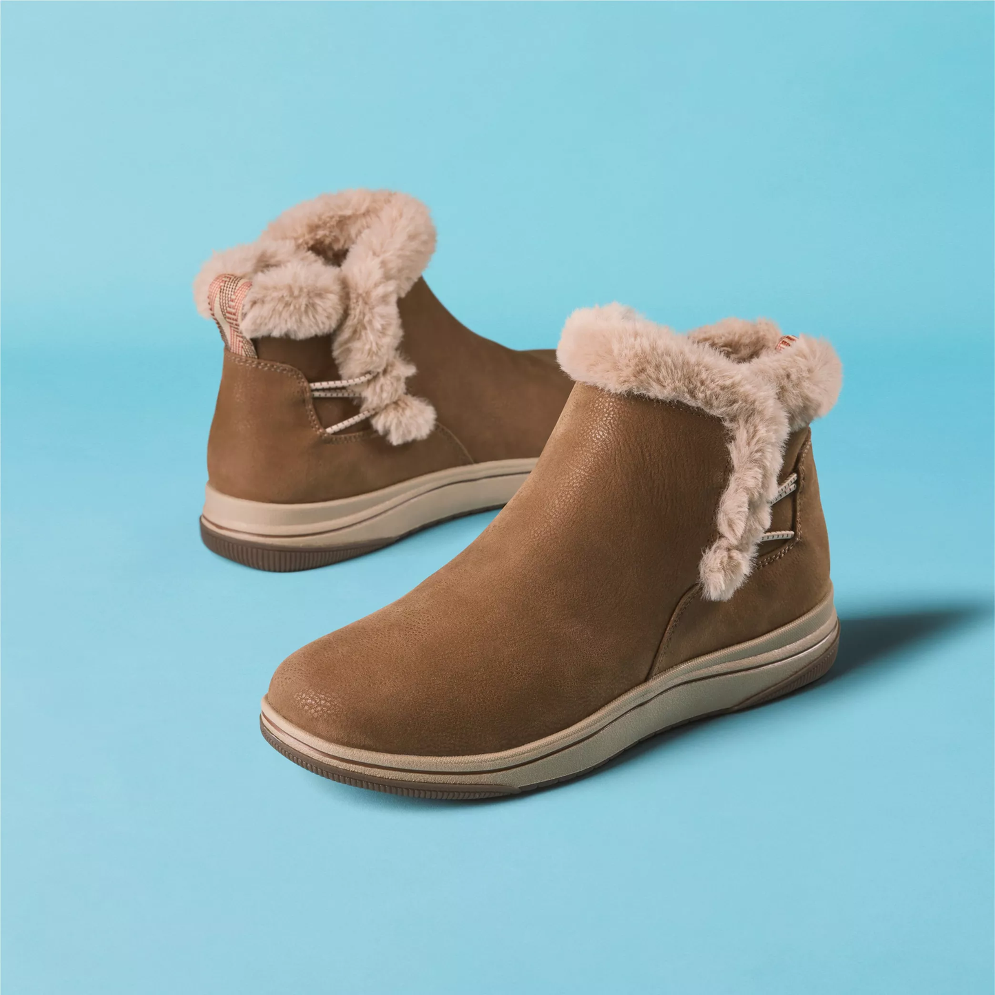 Clarks Women's Breeze Fur Lined Bootie