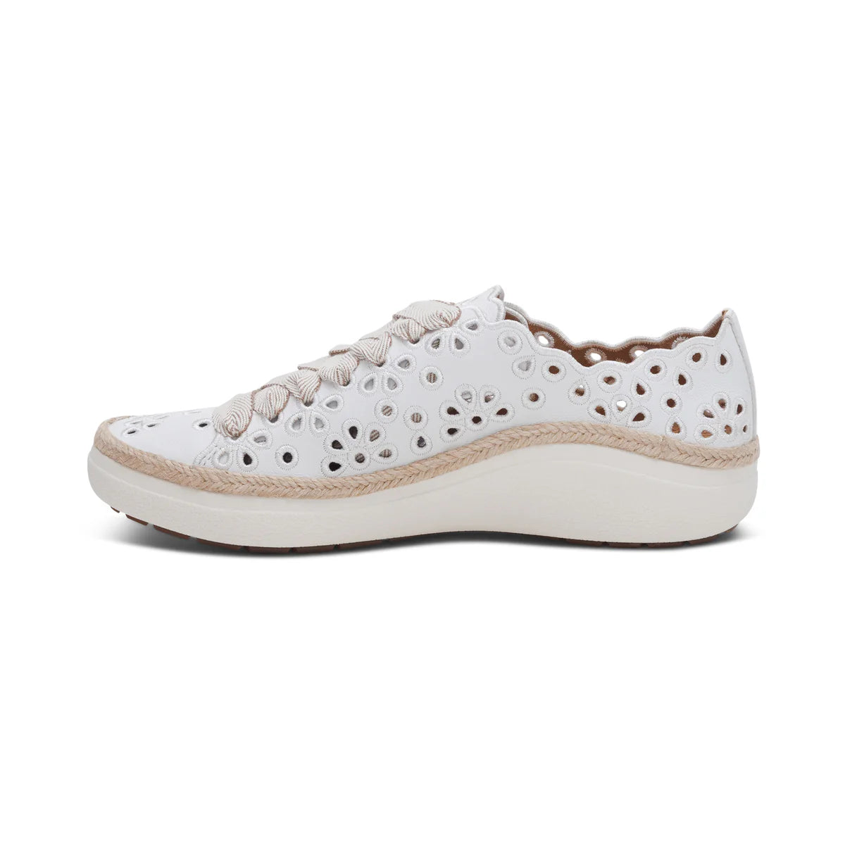 Aetrex Women’s Charlotte Lace-up Sneaker