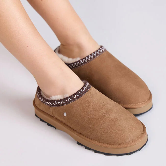 Emu Australia Women's  Sharky Scuff Sheepskin Slipper Chestnut
