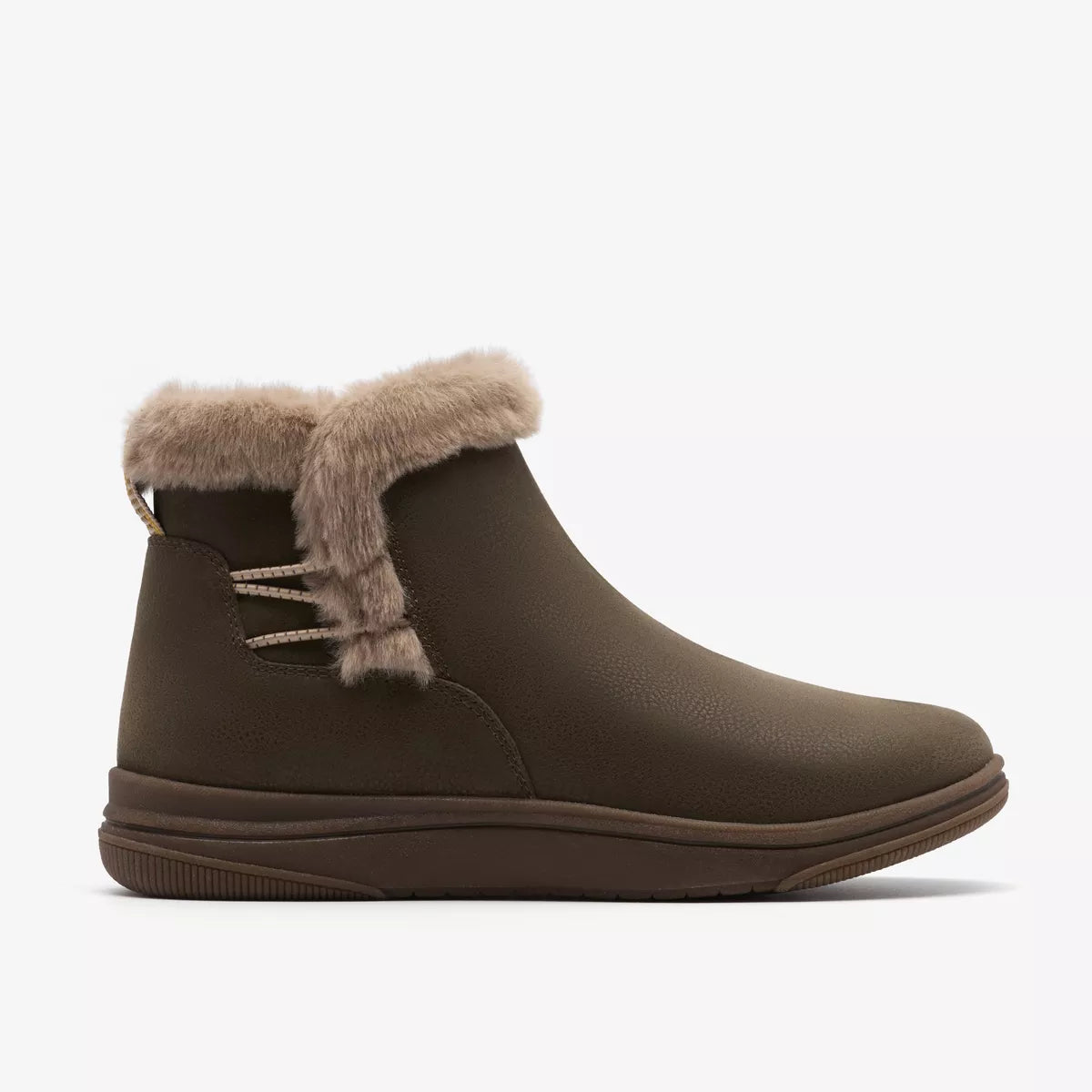 Clarks Women's Breeze Fur Lined Bootie