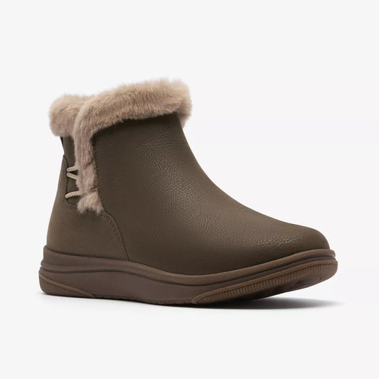 Clarks Women's Breeze Fur Lined Bootie