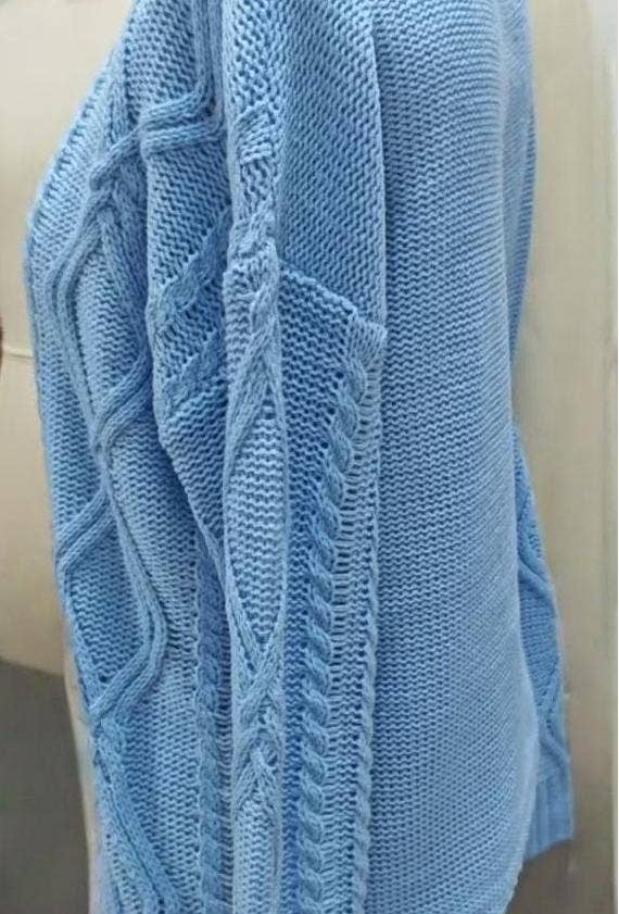 Round-neck crochet cable knit sweater – Pink