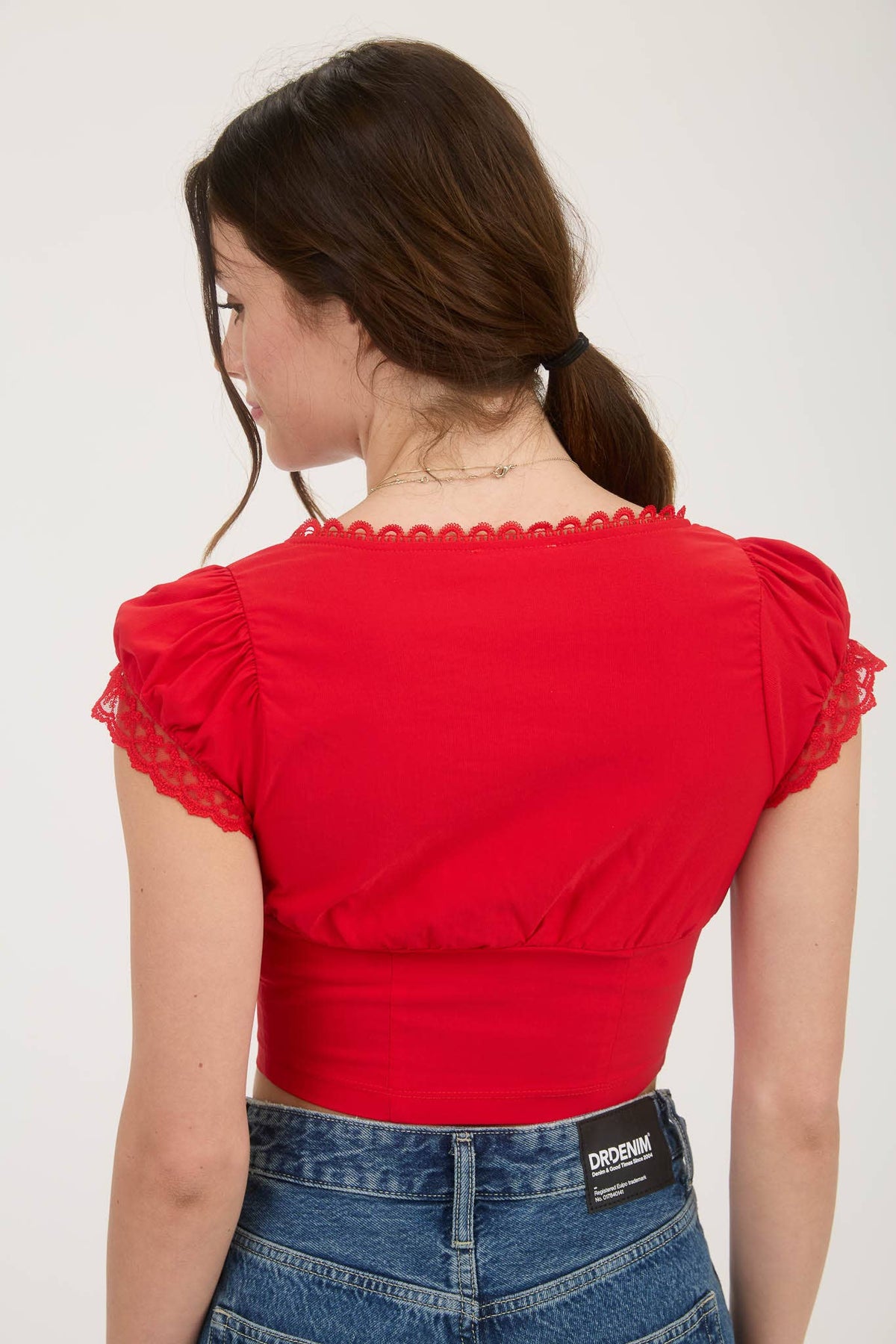 Blu Pepper Lace Trim Button Down Front Tie Crop Top – White