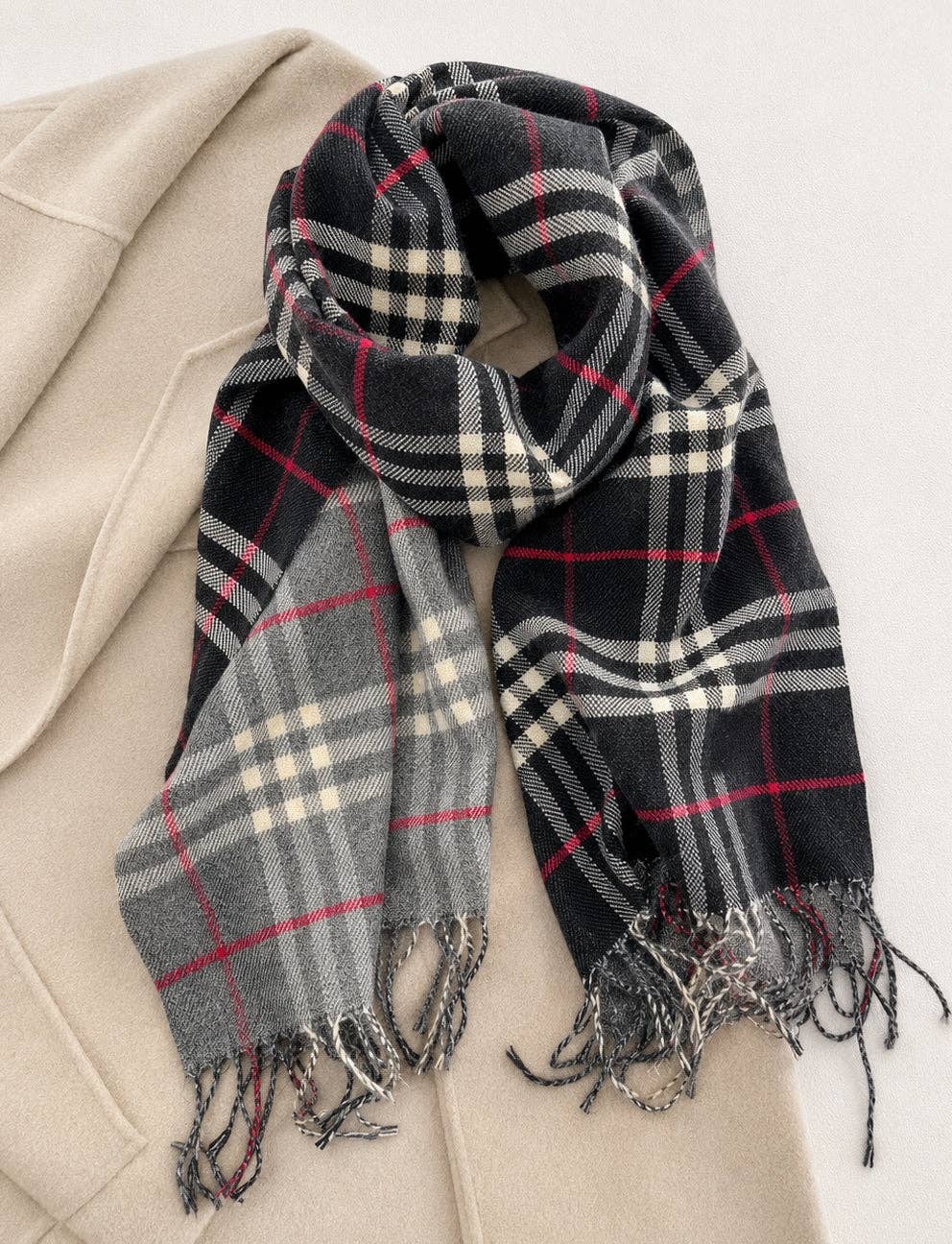 JC Sunny Fashion JC024509 Reversible Double-Sided Plaid Scarf with Fringe