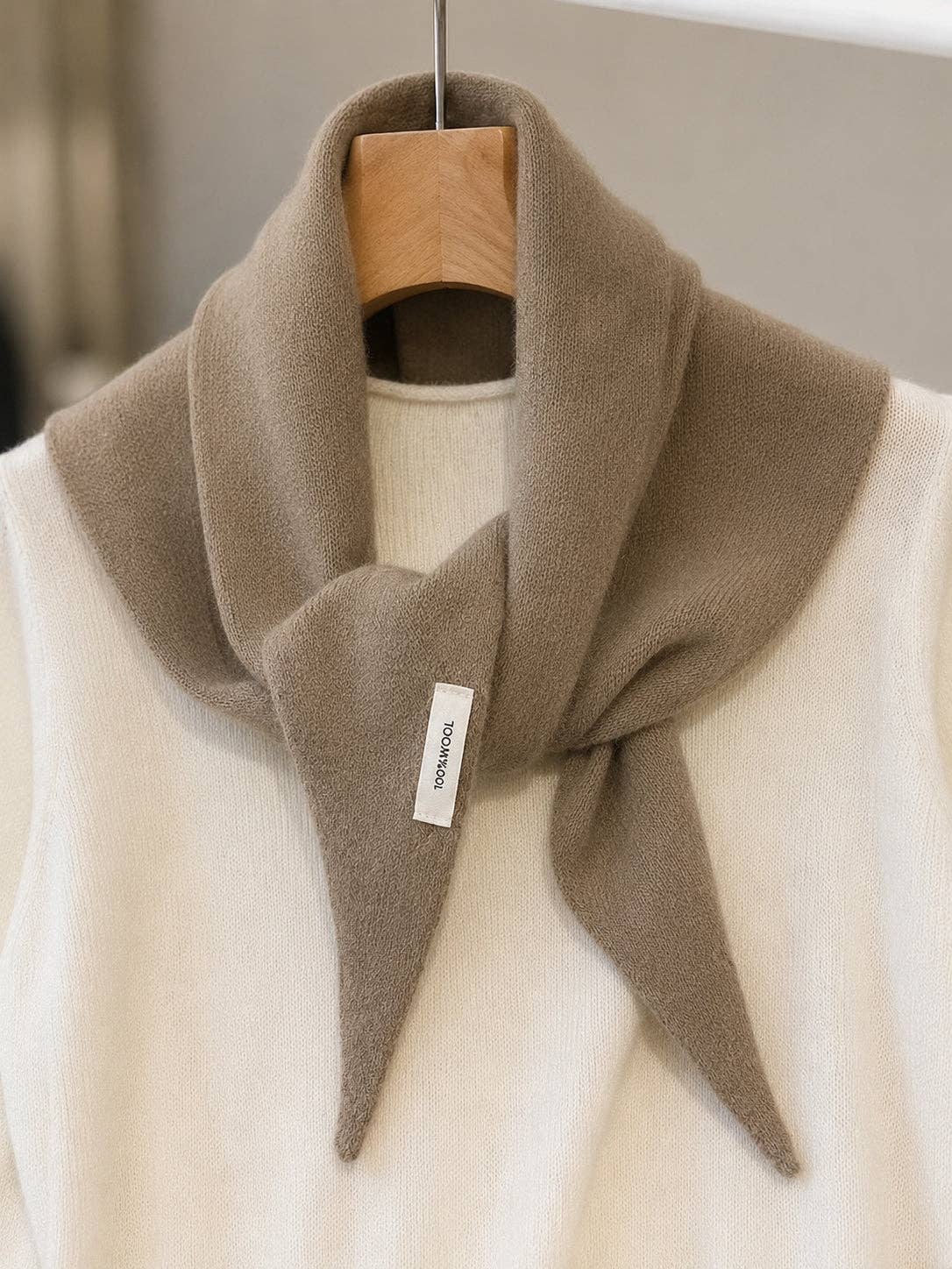 JC Sunny Fashion JC024505 100% Merino Wool Triangle Scarf