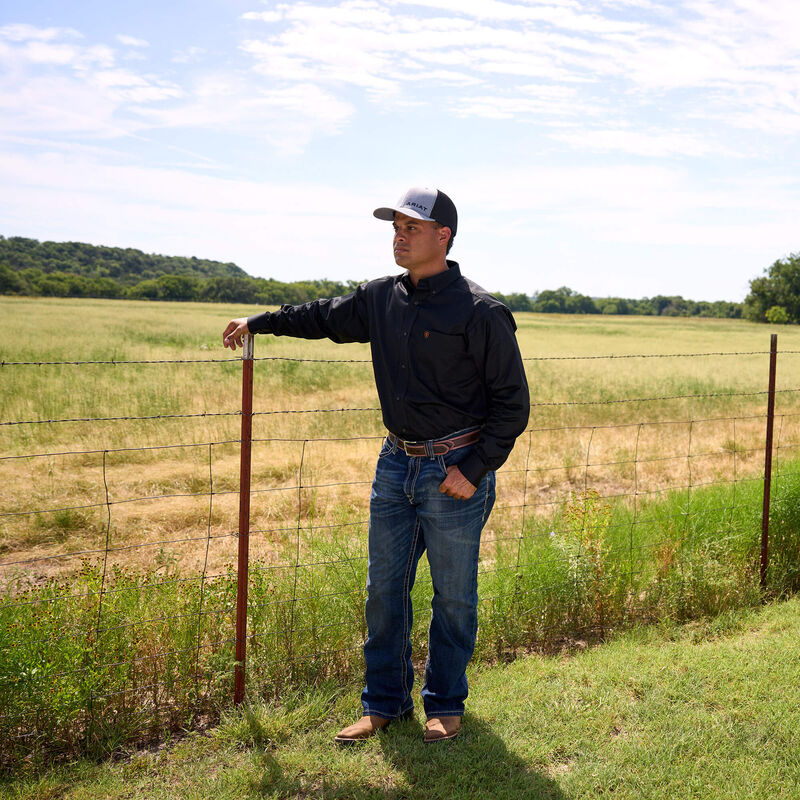 Ariat Mens Solid Twill Core Classic Long Sleeve  Button Down Dress Shirt